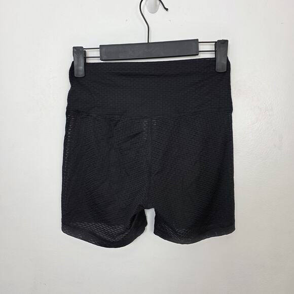 TNA Aritzia Black Sheer Stretchy Sporty Athleisure Casual Shorts Size XS - Picture 4 of 5